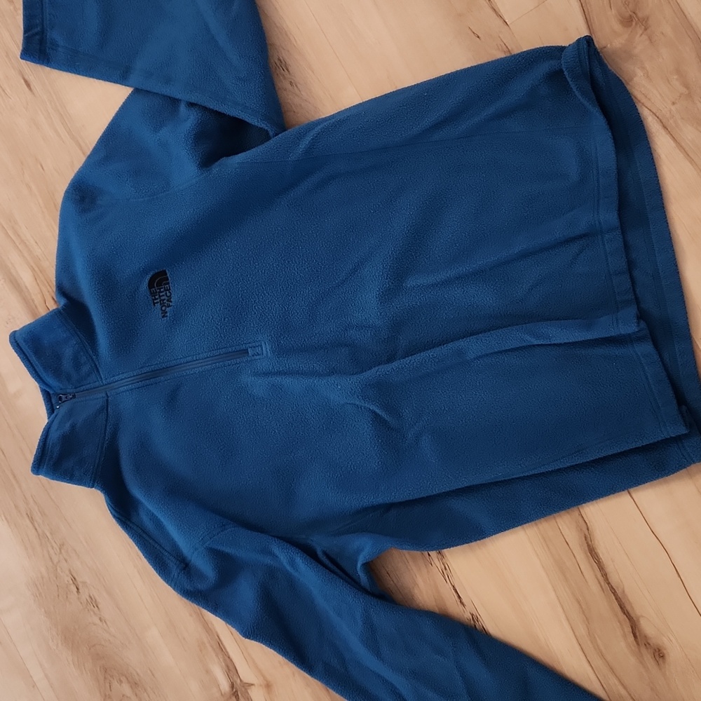 Blue Northface pullover half zip fleece
